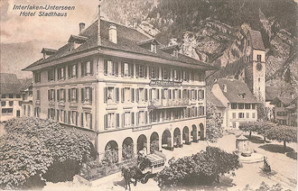 Kirche Unterseen mit Stadthaus